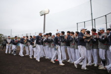 두산, 2024 스프링캠프 종료...슈퍼 루키 김택연 캠프 MVP 선정