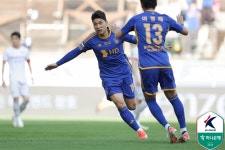 [K리그1 7R] ‘주민규-이동경 또 터진’ 울산, 강원 4-0 완파... 2연승 질주