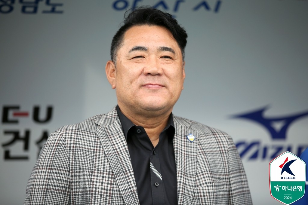 전남 드래곤즈, 김현석 감독 선임! 2025년 K리그1 승격 도전 예고