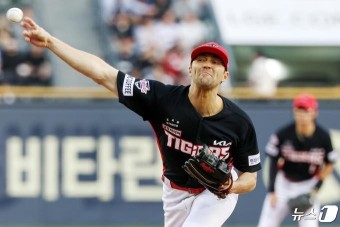 ‘역대 최초 월간 10-10’ 김도영-‘통산 최다 홈런 신기록’ 최정 등...KBO, 3~4월 월간 MVP 후보 발표