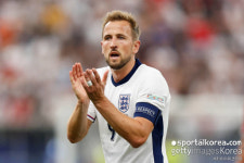 설마 또 무관 DNA 발동? 英 레전드 해리 케인, 공개 비판... 나였으면 그에게 소리 질렀을 것