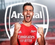 [속보] 메디컬 테스트 완료 아스널, 21년 만에 리그 우승 한 발짝 더 다가섰다...라이스와 환상 중원 결성할 메리노 영입 임박