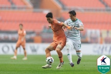 [K리그1 35R] '송주훈 결승골' 제주, 전북에 1-0 승리…잔류 '9부 능선' 넘었다!