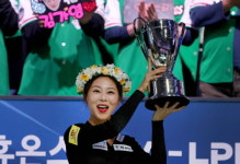 프로당구 새 역사 썼다...‘당구 여제’ 김가영, 시즌 3연속 우승+역대 최초 통산 10승 대기록