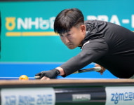 ‘당구 교과서’ 이충복, PBA 첫 4강 진출...‘루키’ 김영원, 139일만에 준결승 무대 올랐다