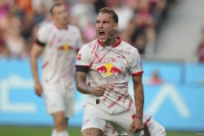 왼쪽 측면 수비 초토화 맨체스터 유나이티드, 결국 이적시장에서 돈 쓴다...독일 국대 DF 영입 정조준