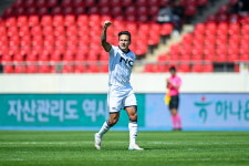 [K리그2 10R] 정재민 극장 역전골 서울 이랜드, 원정서 성남 2-1 꺾고 2위 도약