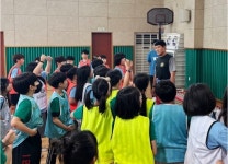 고정운 감독이 금파초에 떴다! 김포FC 찾아가는 축구교실 뜨거운 반응 보여