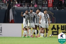 [K리그1 26R] 서울 징크스? 시원하게 극복! 6골 융단폭격 김천, 6-2 쾌승→2위 껑충