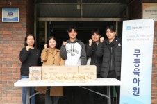 시민들에게 따듯한 위로가 되길...광주FC, 지역사랑 실천 사랑의 제빵 봉사 진행