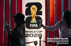 코카-콜라, FIFA 월드컵 트로피 투어 개최… 국내 팬과 승리의 기운 나눈다!