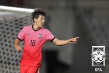 홍명보호 호재 韓 축구 십년감수! 권혁규, 벨기에 임대 좌절 직후 독일행 급선회…분데스리가 2 카를스루에 SC 행 유력