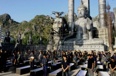 [알고 봅시다] 관에 들어가 다시 태어나는 의식