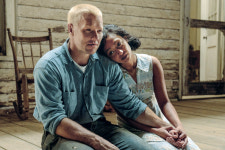 [송경원의 영화비평] <러빙>이 실화를 극화하는 방식