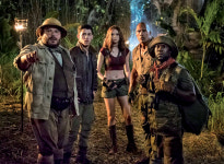 [Coming Soon] <쥬만지: 새로운 세계>, 게임 버튼을 누르는 순간 화면 속으로 빨려들어간다