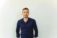 <아직 끝나지 않았다> 자비에 르그랑 감독 - 고대 비극에 해당하는 현대적 이야기… 가정폭력