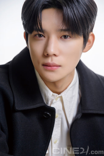 [LIST] 배우 문상민이 말하는 요즘 빠져 있는 것들의 목록