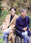[인터뷰] ‘어른 김장하’ 김현지 감독, 김주완 출연자, 좋은 어른이 된다는 것