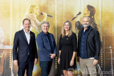 [인터뷰] 한국에서 열린 만남을 기다리고 있다 - 엠마 북트 감독, 요한 르헤보리 배우, 스웨덴영화방송프로듀...