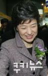 정치인 신용카드 포인트 기부액 1위는? 한나라당 박근혜 대표