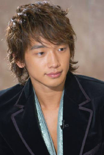 비，박찬욱 감독 새 영화로 스크린 전격 데뷔