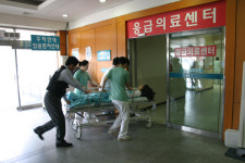 병원 응급실 금요일 밤엔 더 바쁘다