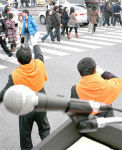 대선 정책 없고 소음만 난무 ‘시민들 짜증’