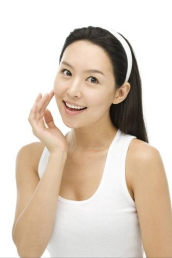 정시연 “폭행 당한 여배우 J 아니다”