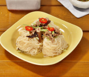 [끼니 up!] (22―화요일) 남친 어머니 위한 특별식…깔끔비빔국수