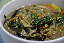 [끼니 UP!] (261-목요일) ♪  입맛이 도는 영양만점, 된장 쑥칼국수