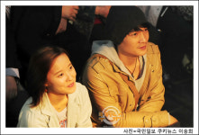 [쿠키 포토] 김정현, 아내와 함께한 ‘홍대 클럽 나들이’