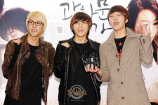 [쿠키 포토] 동운-현승-준형 ‘요섭아! 응원할게!’