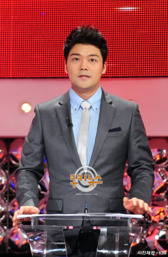 전현무 KBS 아나운서, 고액 받고 외부행사 상습출연 논란