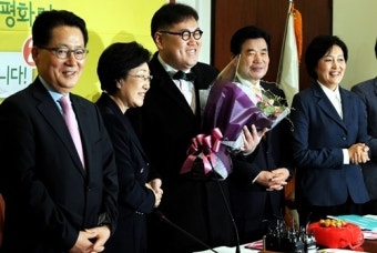 ‘지역구 세습 논란’ 정봉주 측 “모든 지역구는 언젠가는 세습. MB 심판하기도 바쁜데…”