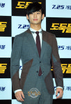 [쿠키 포토] 김수현, 부드러운 꽃 미소