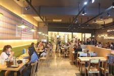 토니안 ‘스쿨스토어’ 론칭 1년만에 무슨 일이…