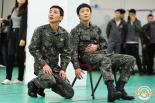 [쿠키 포토] 이특-윤학, 삼천리 극장의 옛 기억