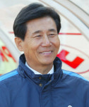 김정남 감독 “넘버2 설움 이번엔 끝낸다”