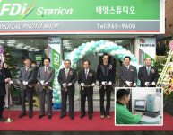 디카 인화, 필름 앞질렀다