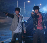 ‘쏜다’12차선 대로 5일간 ‘점령’