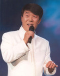 독립투사 후손 송대관, 현충원서 뜻깊은 무대
