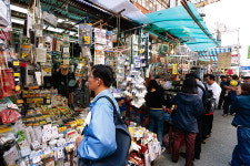 [나, 간다]“골라 골라~” 스탠리마켓 남대문 뺨치네