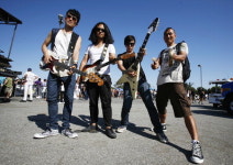 YB(윤도현밴드), 미국 유명 록페스티벌 워프트 투어 성공적으로 끝내고 귀국