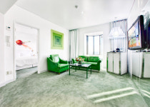 임피리얼 팰리스 호텔, 부티크 호텔 오픈