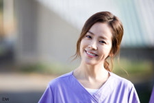 한지민, 수의사 변신 위해 동물병원 찾아