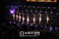 애프터스쿨 첫 日 단독 투어 콘서트