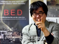 [카메오 배기자의 지상 트위터]‘베드’ 이어 ‘생생활활’ 개봉 앞둔 박철수 감독