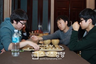 박정환, '한국 킬러' 잡고 농심신라면배 우승 등불 밝혀
