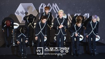 [SK포토]엑소 첫 단독콘서트, 수호 “콘서트에서 만나요”