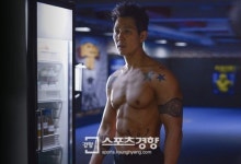 ‘빅매치’ 이정재, 불굴의 40대 복근 자랑…‘조각 같네~’